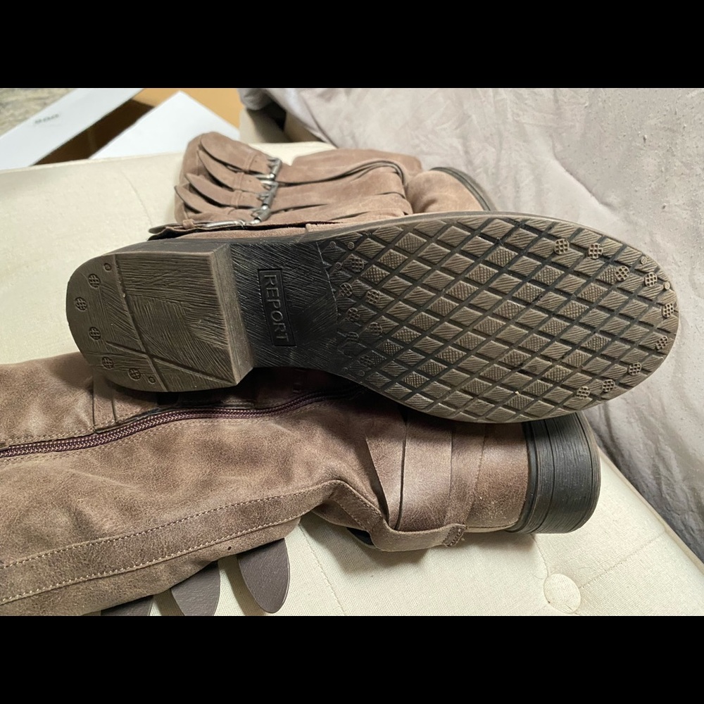 Boots - Picture 2 of 3